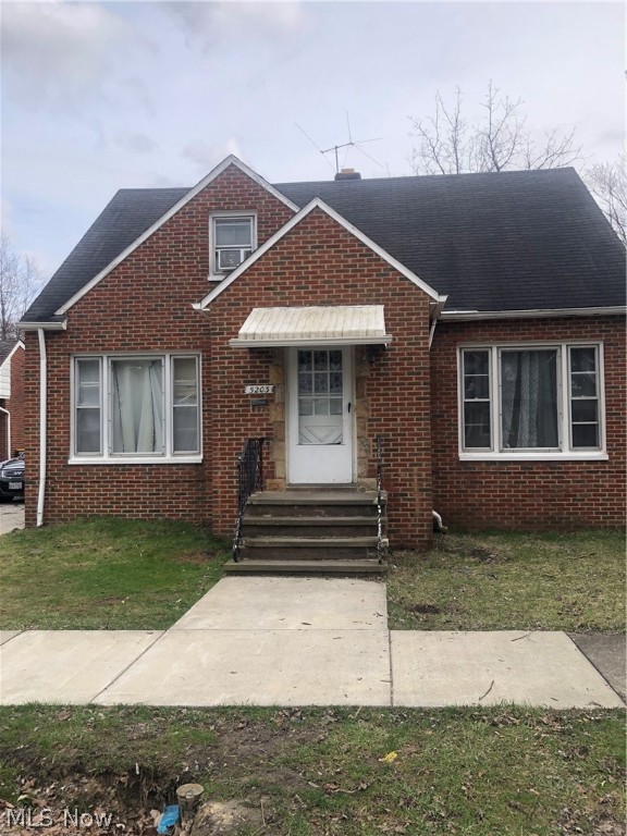 5203 Stanley Avenue, Maple Heights, Ohio image 1