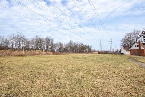 Tiny photo for 7256 Markal Drive, Cleveland, OH 44130 (MLS # 5186804)