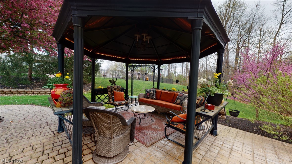 Rolling Hills - Residential