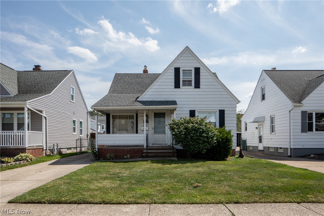 Welcome to 6707 Farnsworth Dr! This is a great opportunity to get into the Parma Circle area at a reasonable price. The space is provided, the bones are solid, now it's time to make this house your home with updates to suit! The first level provides a spacious kitchen, cozy family room, two bedrooms, and full bath. As you make your way up to the second level, two separate rooms could be used as two bedrooms, a rec area, office, etc. The lower level includes a full bath, and perfect space for entertaining. Thank you for visiting!