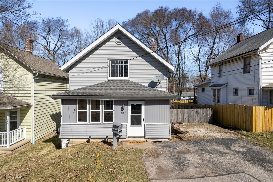 327 Washington Avenue, Barberton, Ohio image 2