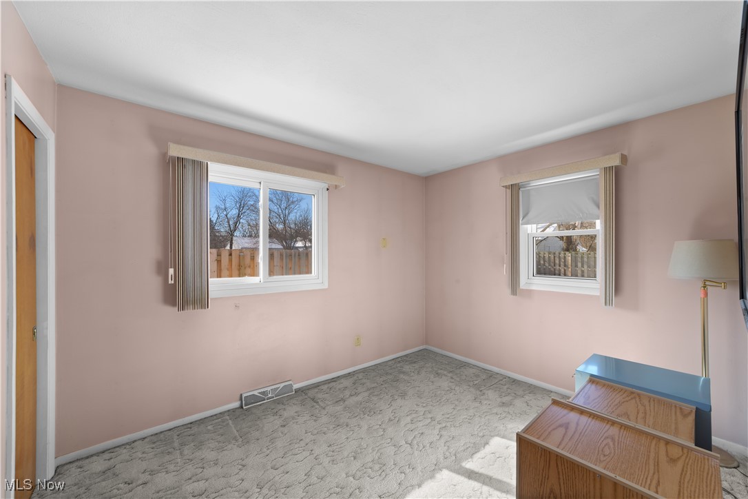1070 Westwood Drive, Willoughby, Ohio image 10