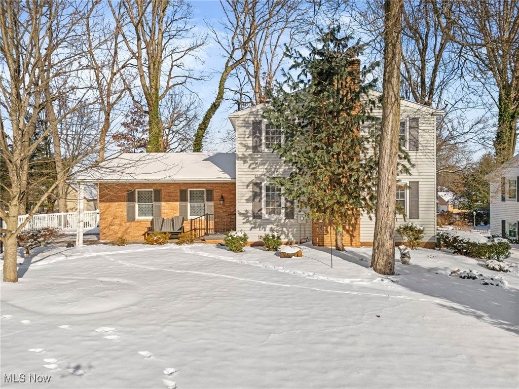 Photo of 2246 Stoner Avenue NE, Massillon, OH 44646 (MLS # 5177778)