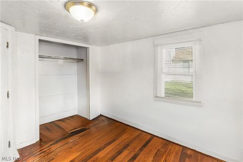 Tiny photo for 511 Brown Street, Akron, OH 44311 (MLS # 5202792)