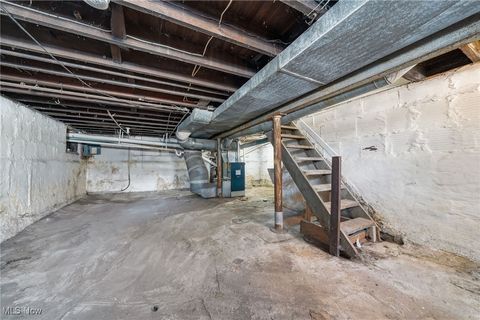 Tiny photo for 333 Lloyd Street, Akron, OH 44301 (MLS # 5184928)