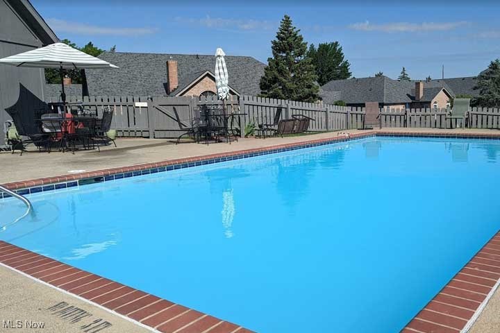 Villas At Presidents Row - Residential