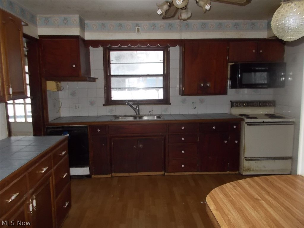 Suffield - Residential