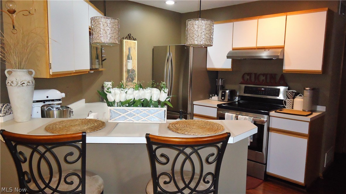 Huntington Rdg Condos - Residential