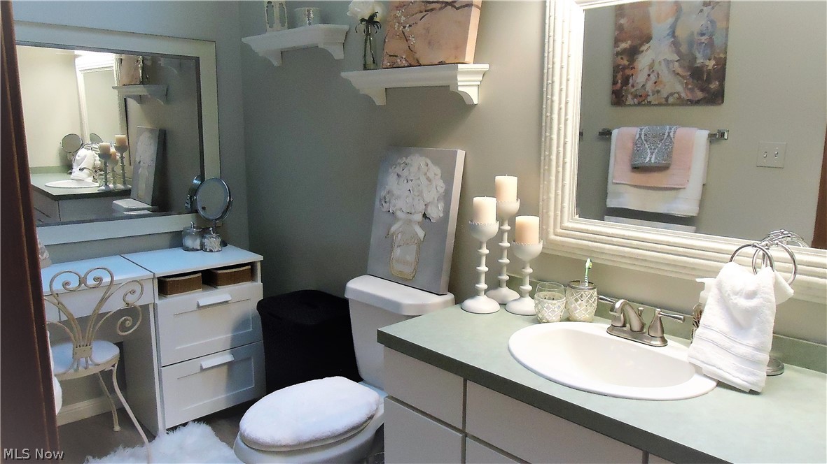 Huntington Rdg Condos - Residential