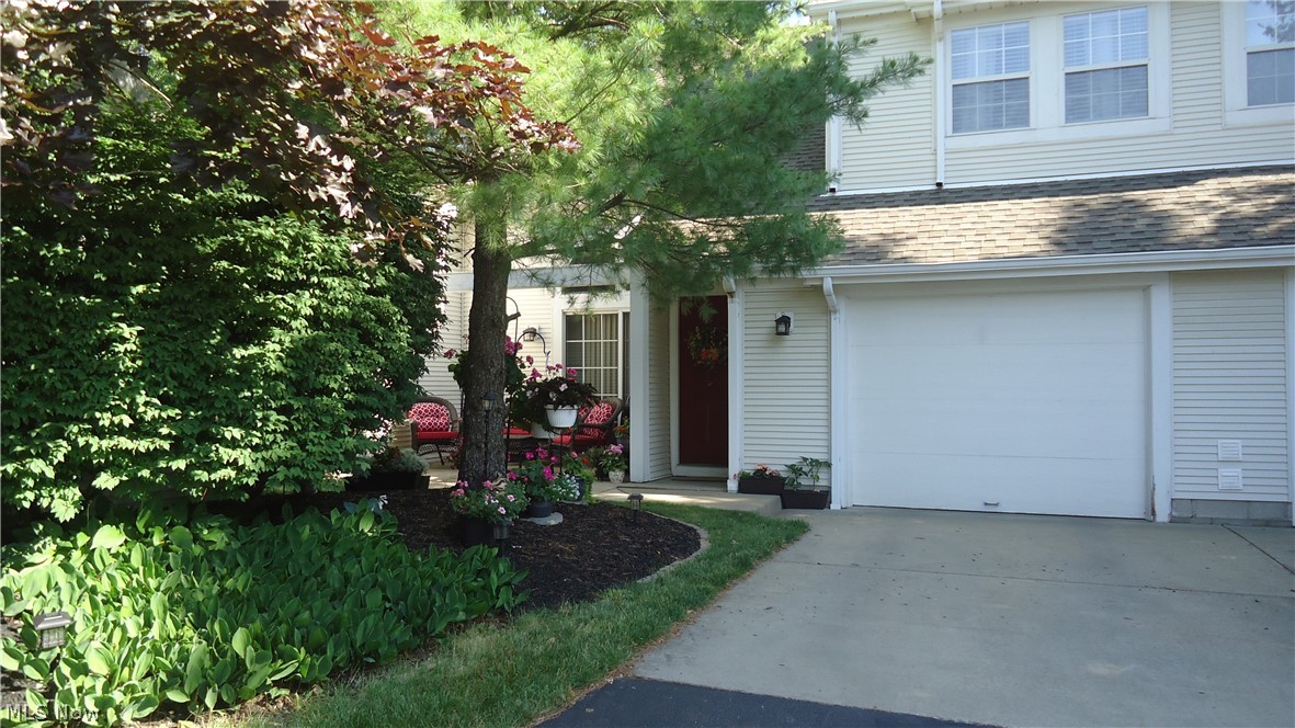 Huntington Rdg Condos - Residential