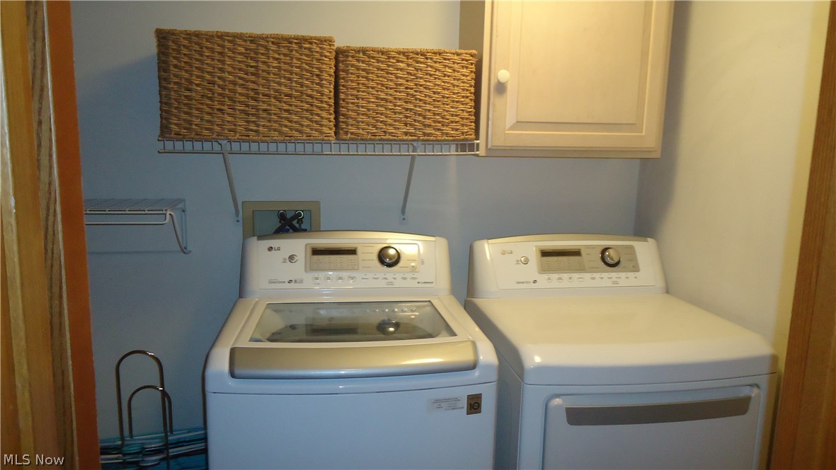 Huntington Rdg Condos - Residential