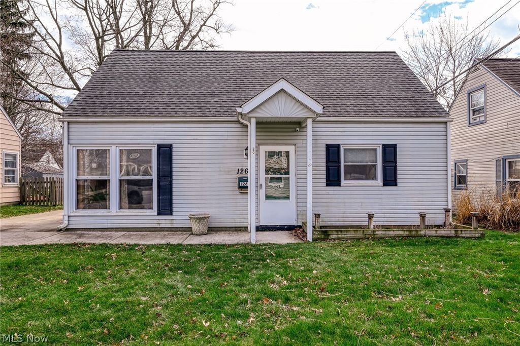 Photo of 1266 Curtis Avenue, Cuyahoga Falls, OH 44221 (MLS # 5194722)