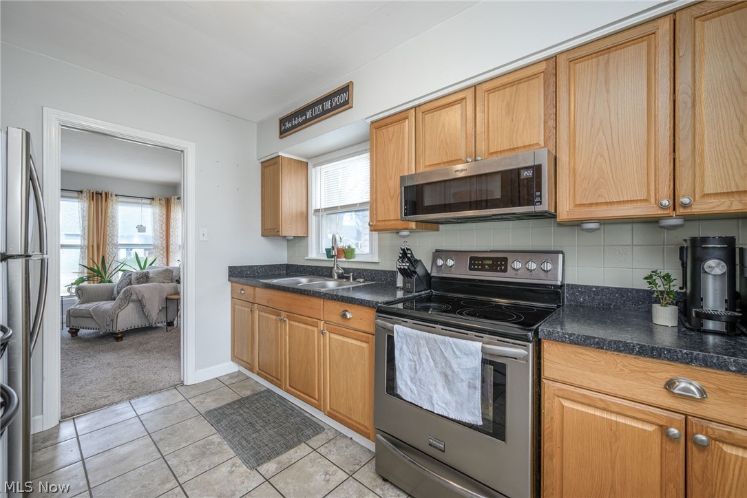 Heslop Morning View 02 - Residential