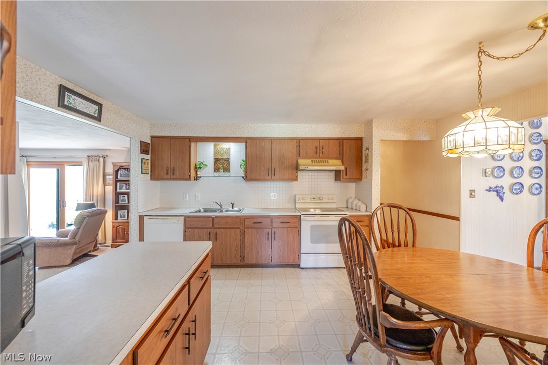 13899 Chippewa Trail