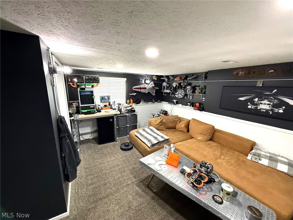 Drost-Simon Hms Inc Strongsvil - Residential