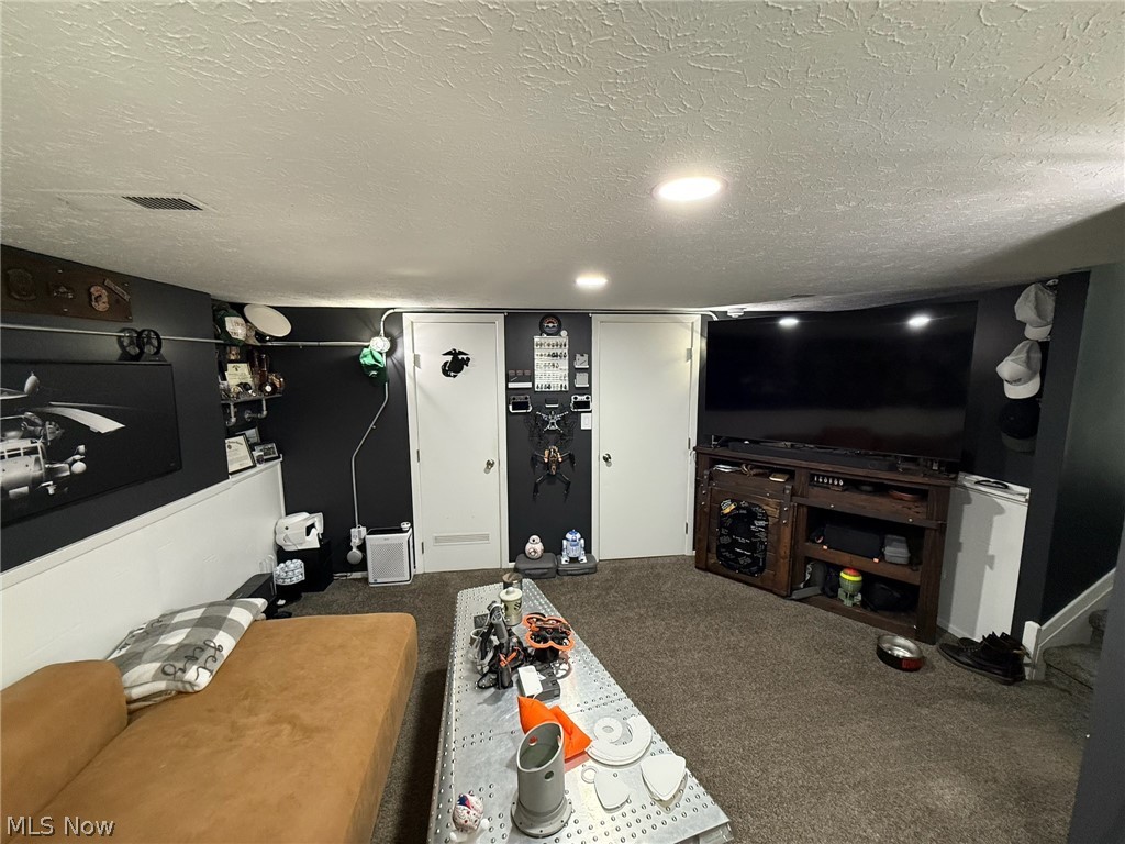 Drost-Simon Hms Inc Strongsvil - Residential