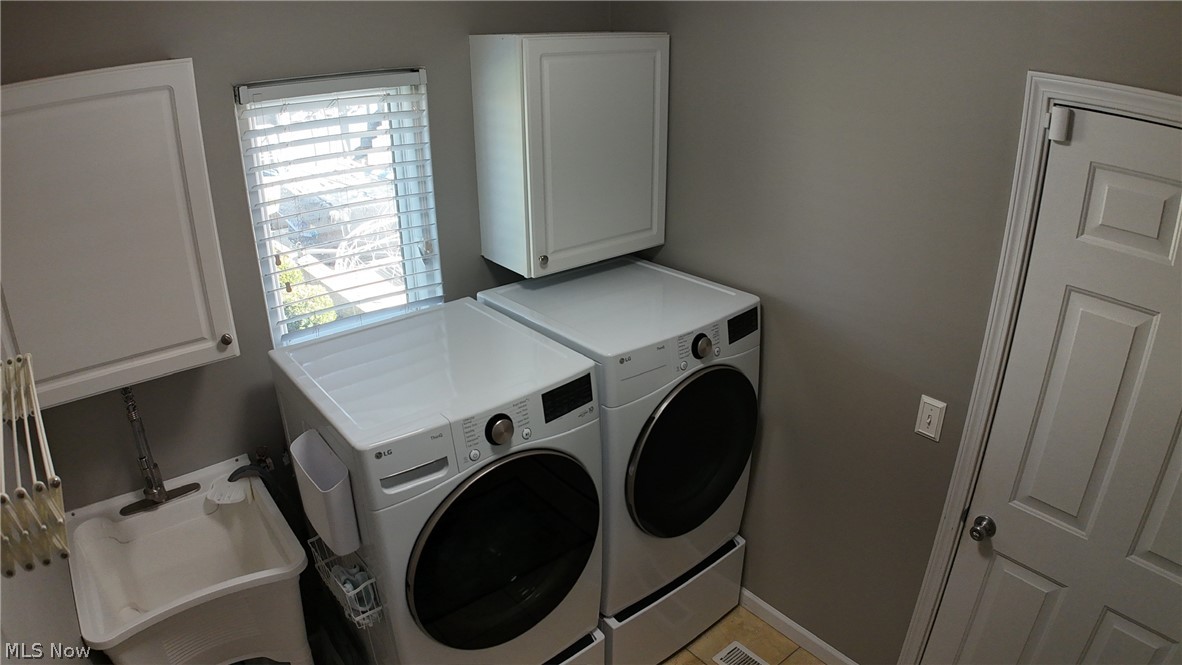 Drost-Simon Hms Inc Strongsvil - Residential