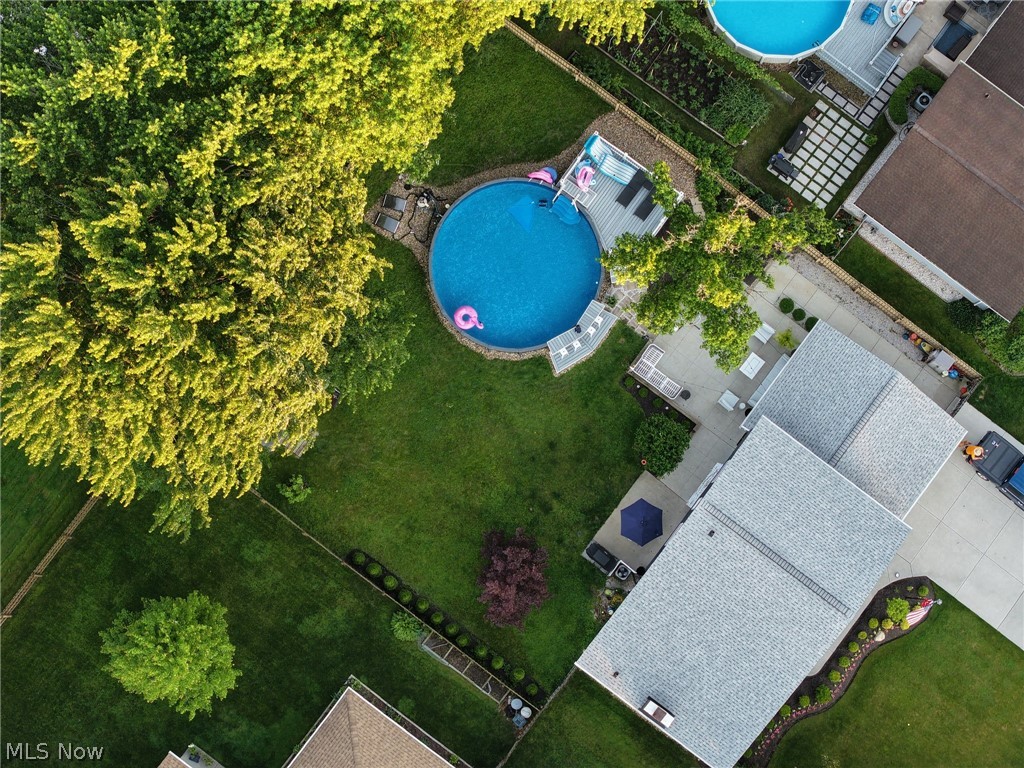 Drost-Simon Hms Inc Strongsvil - Residential