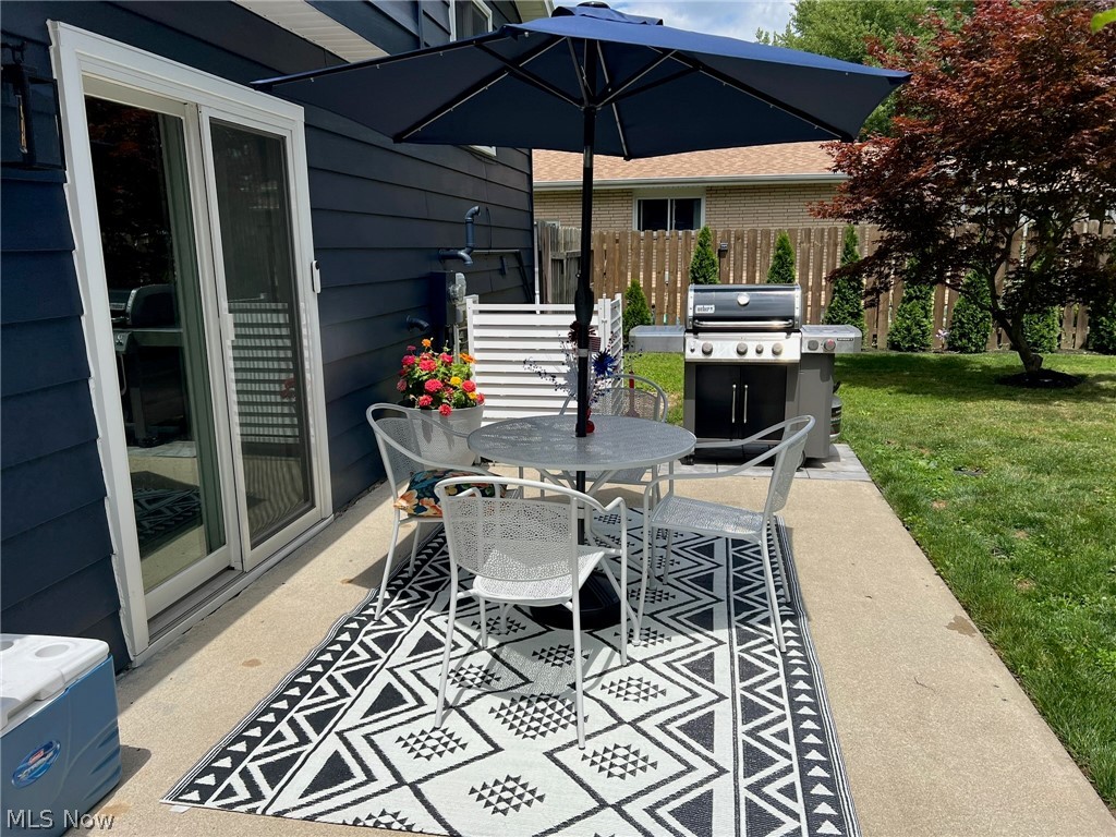 Drost-Simon Hms Inc Strongsvil - Residential