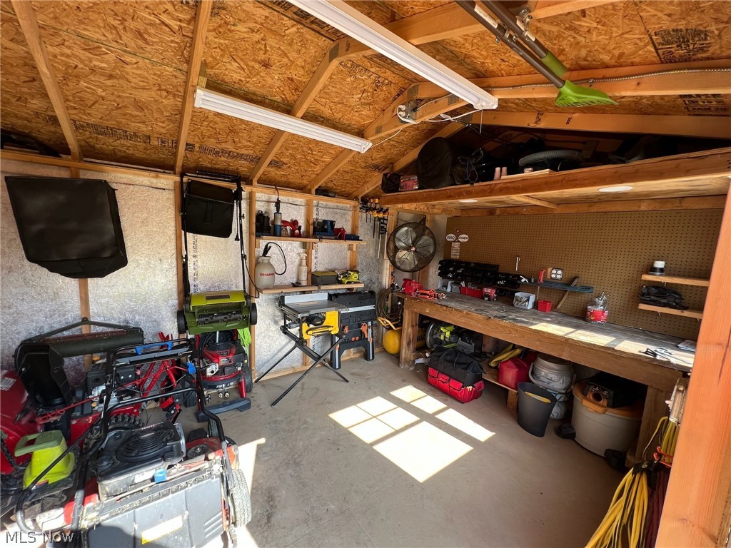 Drost-Simon Hms Inc Strongsvil - Residential