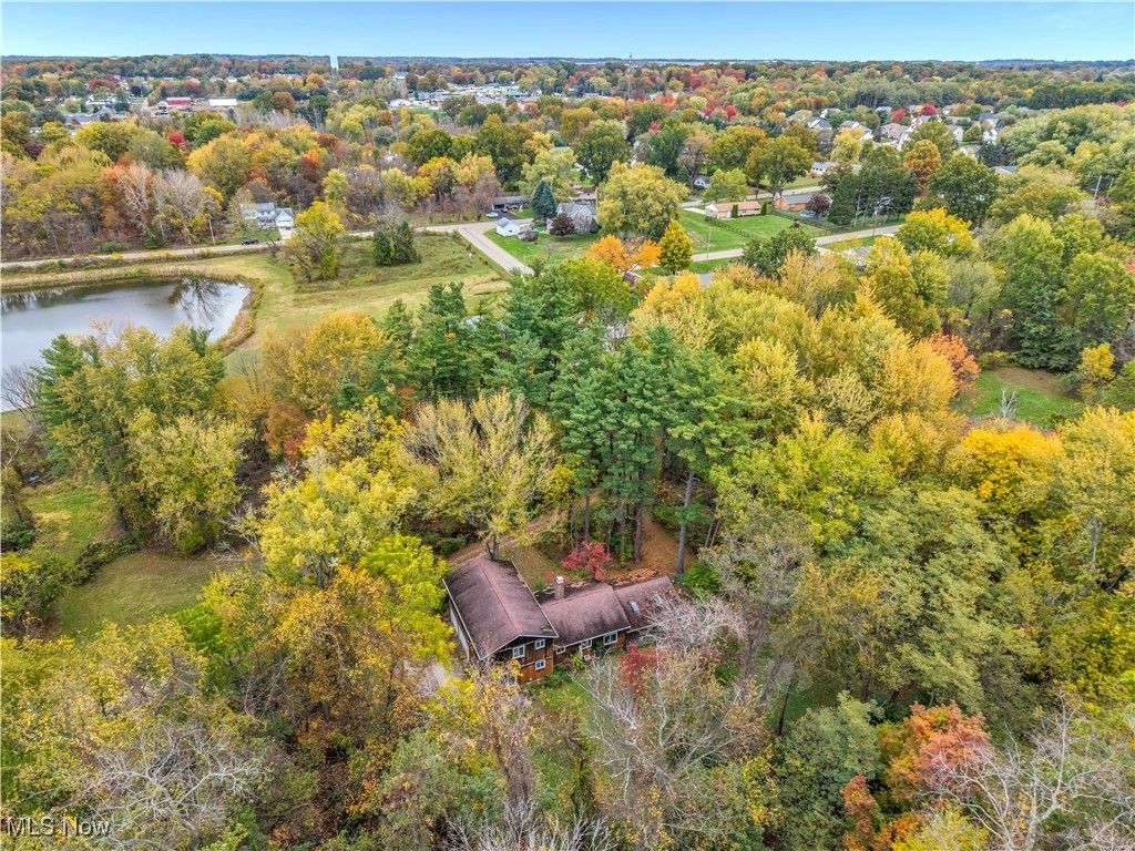 Photo of 6259 Cinderella Avenue NW, Massillon, OH 44646 (MLS # 5167812)