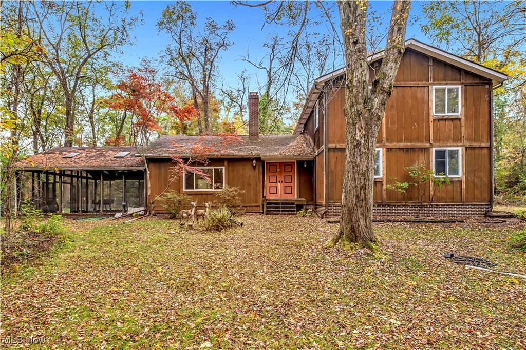 Photo of 6259 Cinderella Avenue NW, Massillon, OH 44646 (MLS # 5167812)