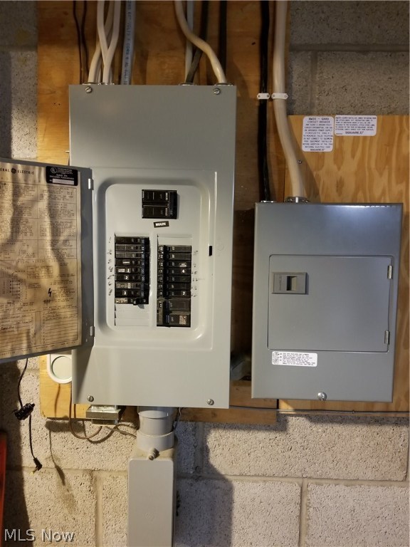 Pine Knoll Estates - Residential