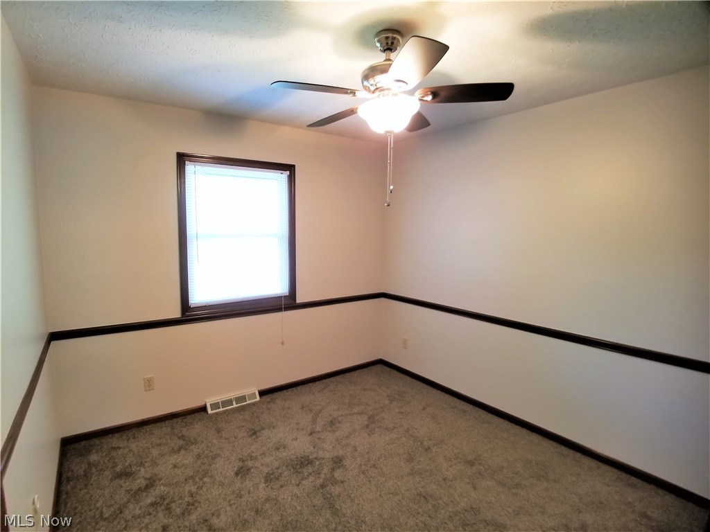 Pine Knoll Estates - Residential