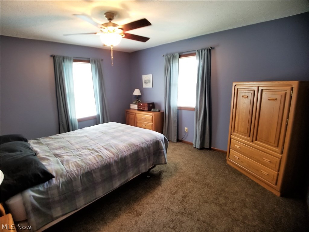 Pine Knoll Estates - Residential