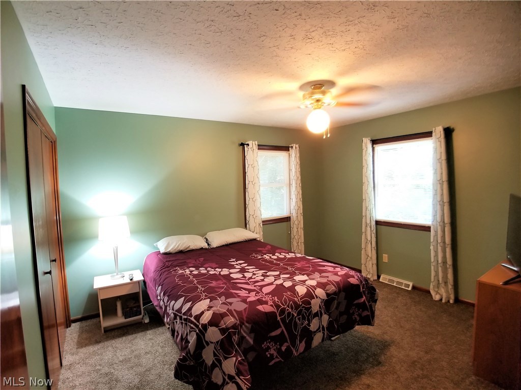 Pine Knoll Estates - Residential