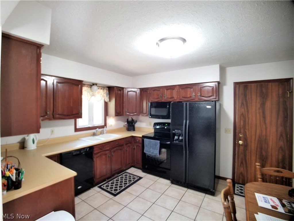 Pine Knoll Estates - Residential