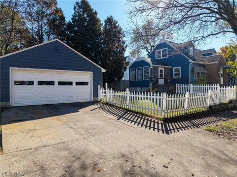 Tiny photo for 2875 Pikes Avenue, Akron, OH 44314 (MLS # 5255242)