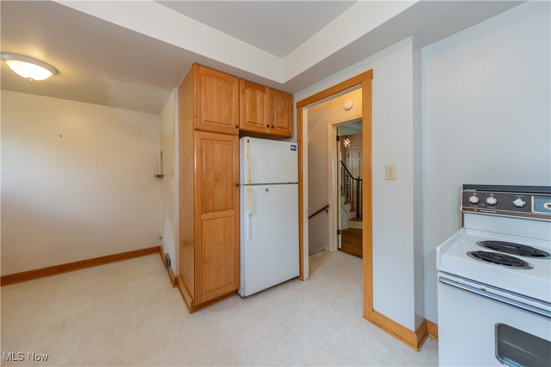 University Heights, Ohio 44118, United States, 3 Bedrooms Bedrooms, ,2 BathroomsBathrooms,Residential,Pending,153549