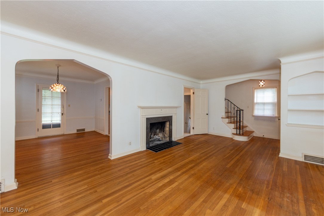 University Heights, Ohio 44118, United States, 3 Bedrooms Bedrooms, ,2 BathroomsBathrooms,Residential,Pending,153549