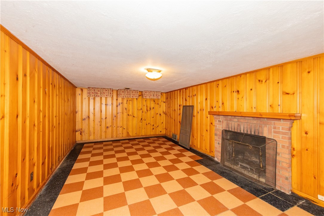 University Heights, Ohio 44118, United States, 3 Bedrooms Bedrooms, ,2 BathroomsBathrooms,Residential,Pending,153549