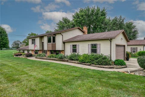 Homes For Sale - 262 Cackler Road<br/> Streetsboro, OH 44241
