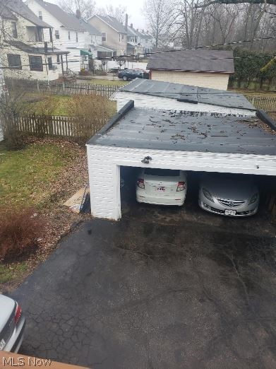 Luceys - Residential Lease