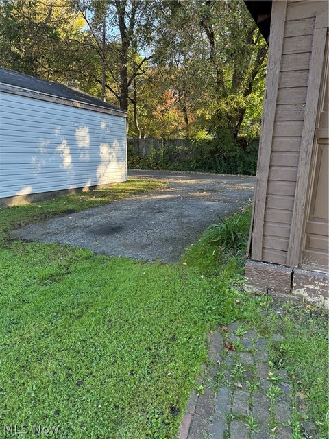 Tiny photo for 233 Westwood Avenue, Akron, OH 44302 (MLS # 5254814)
