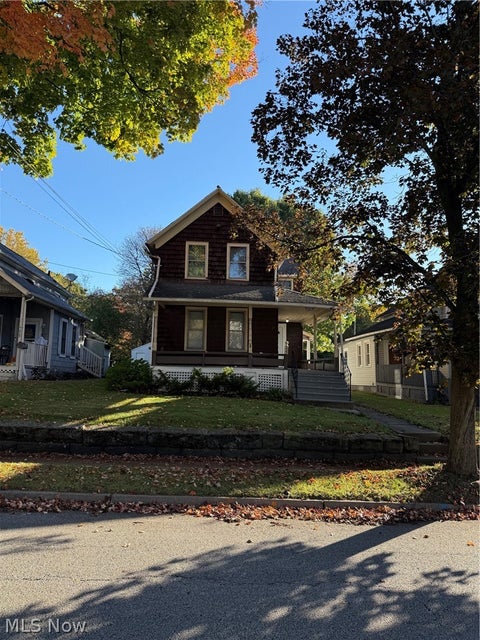 Tiny photo for 233 Westwood Avenue, Akron, OH 44302 (MLS # 5254814)