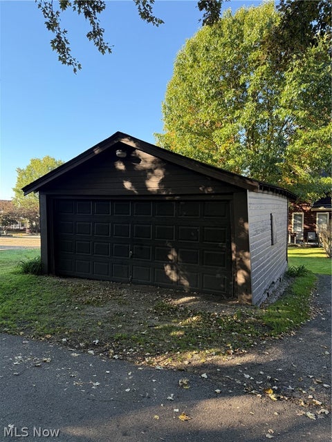 Tiny photo for 233 Westwood Avenue, Akron, OH 44302 (MLS # 5254814)