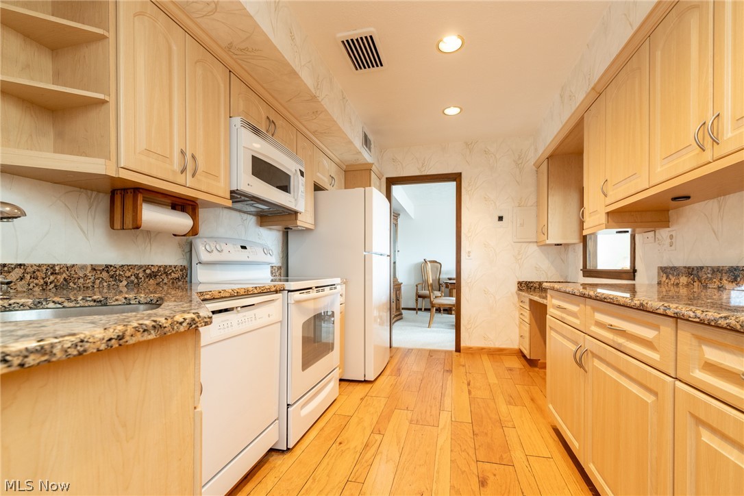 Acacia on the Green - Residential