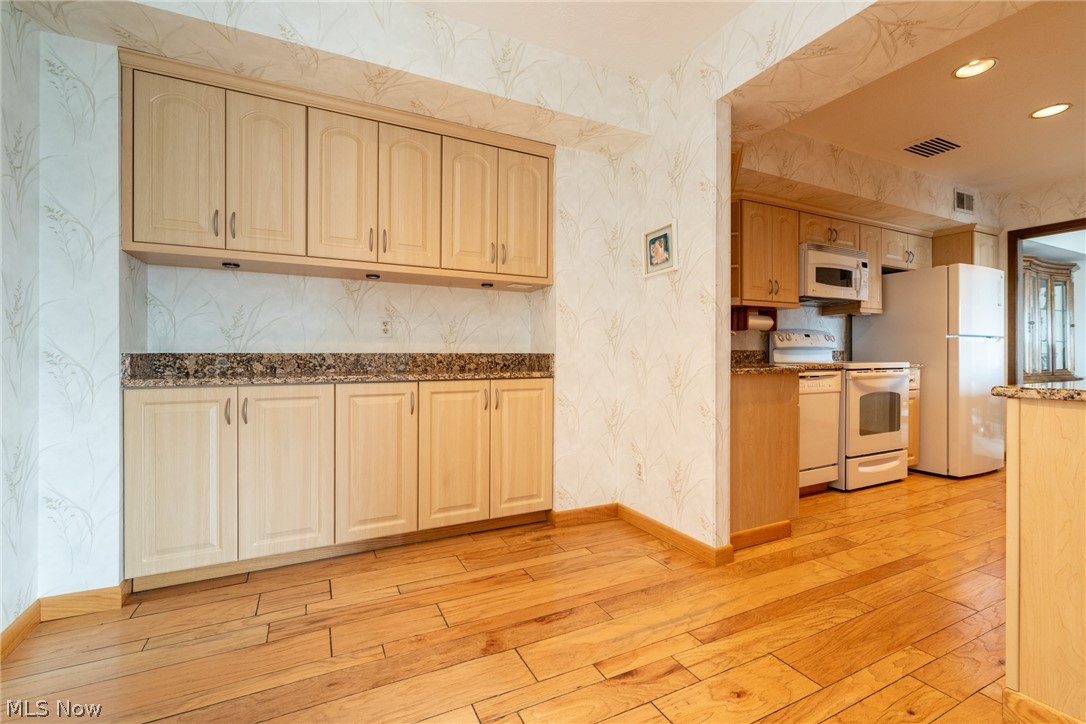 Acacia on the Green - Residential