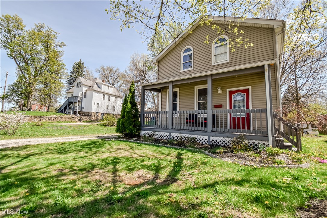 37 S Cedar Street, Geneva, Ohio image 1