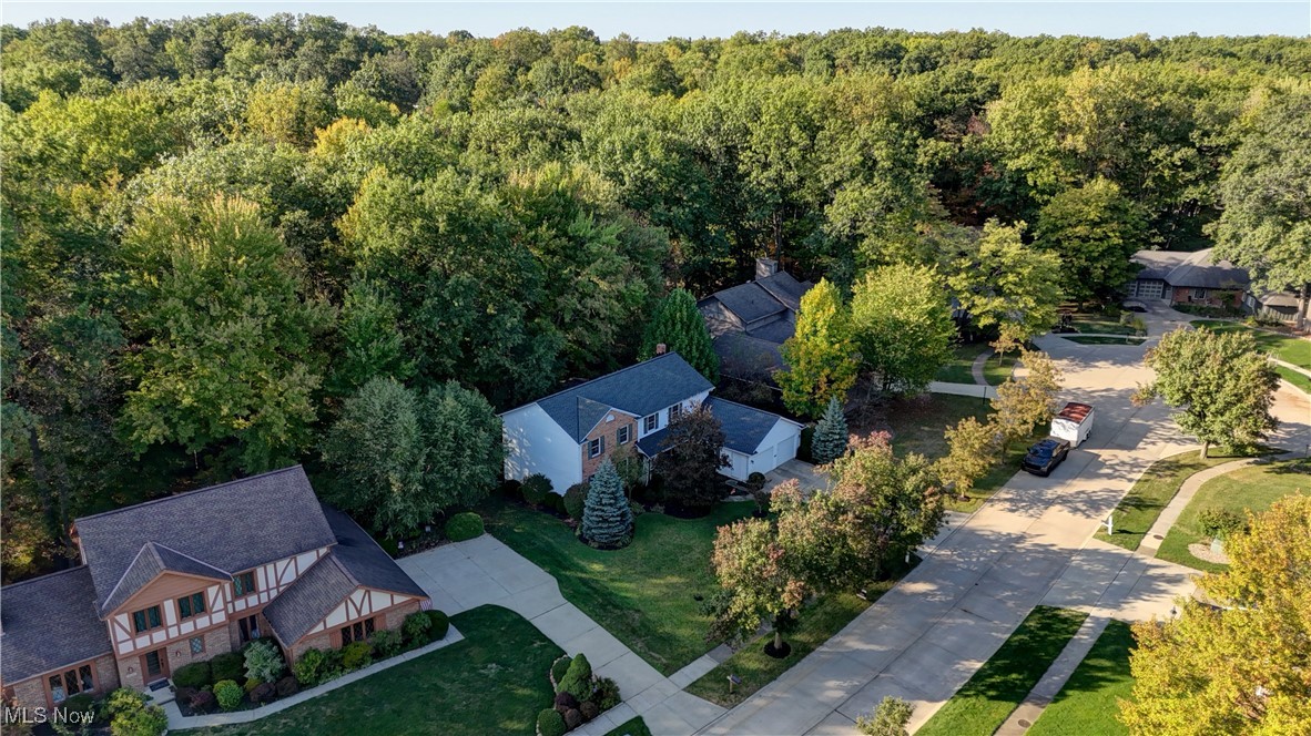 Strongsville, Ohio 44149, United States, 4 Bedrooms Bedrooms, ,4 BathroomsBathrooms,Residential,Active,218333