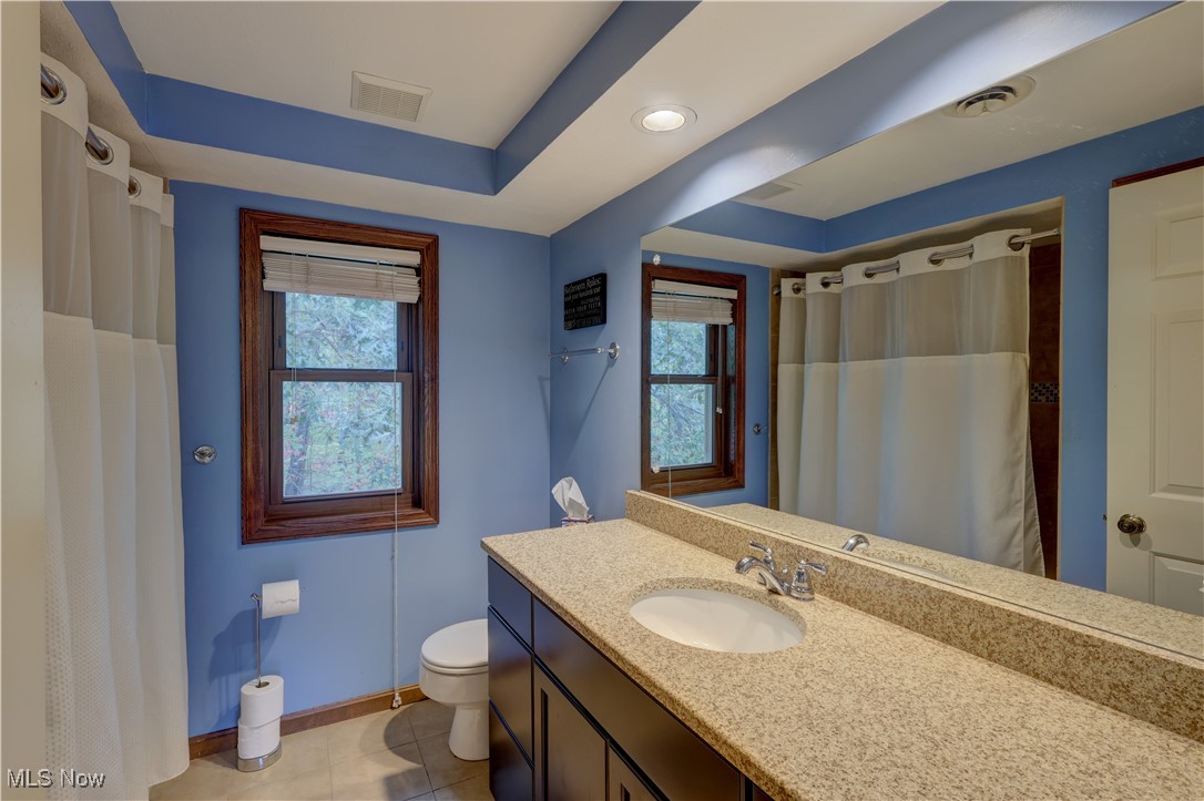 Strongsville, Ohio 44149, United States, 4 Bedrooms Bedrooms, ,4 BathroomsBathrooms,Residential,Active,218333