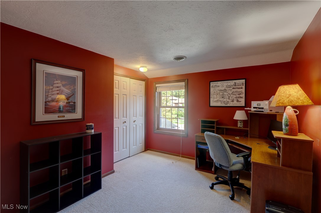 Strongsville, Ohio 44149, United States, 4 Bedrooms Bedrooms, ,4 BathroomsBathrooms,Residential,Active,218333