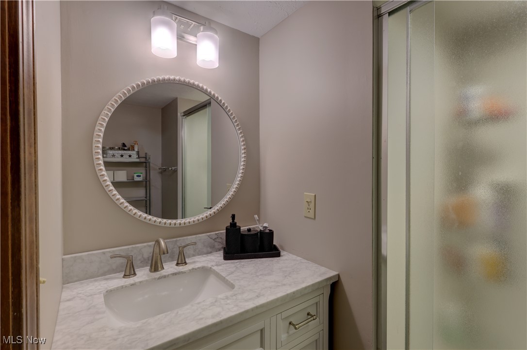 Strongsville, Ohio 44149, United States, 4 Bedrooms Bedrooms, ,4 BathroomsBathrooms,Residential,Active,218333