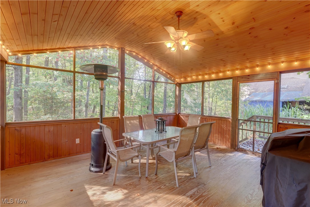 Strongsville, Ohio 44149, United States, 4 Bedrooms Bedrooms, ,4 BathroomsBathrooms,Residential,Active,218333