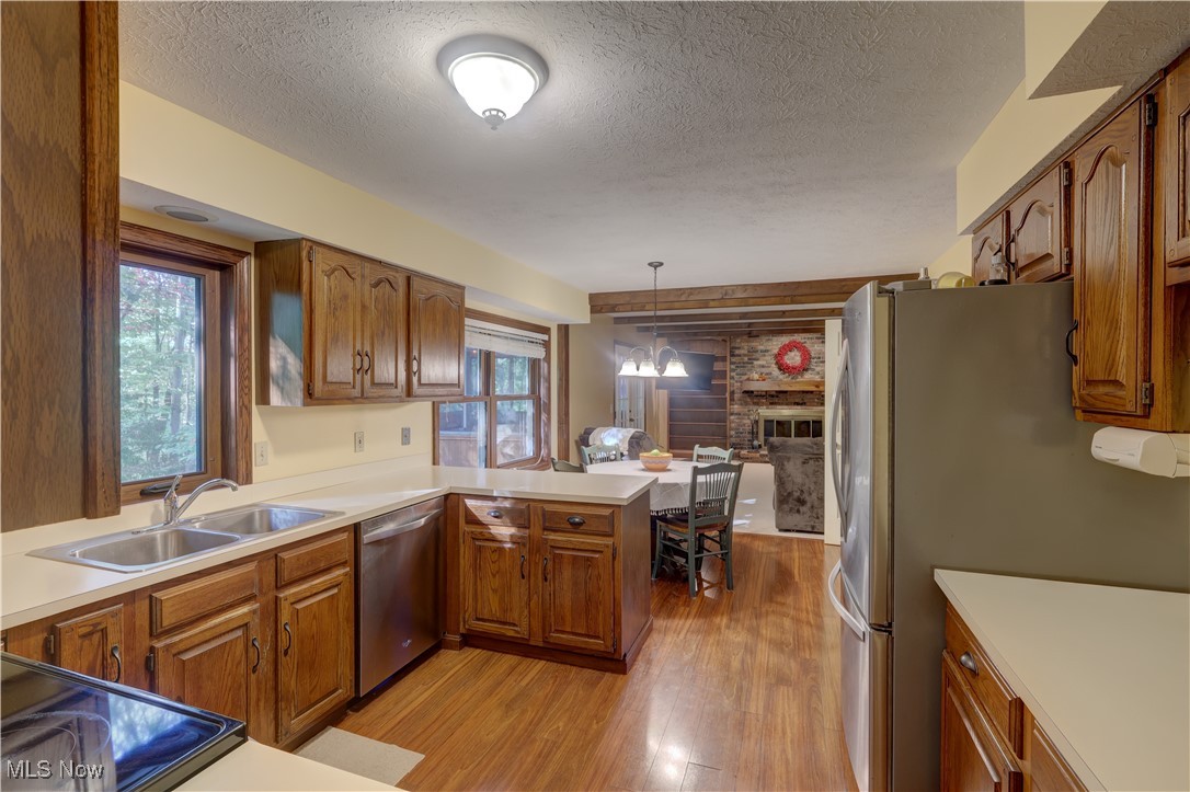 Strongsville, Ohio 44149, United States, 4 Bedrooms Bedrooms, ,4 BathroomsBathrooms,Residential,Active,218333