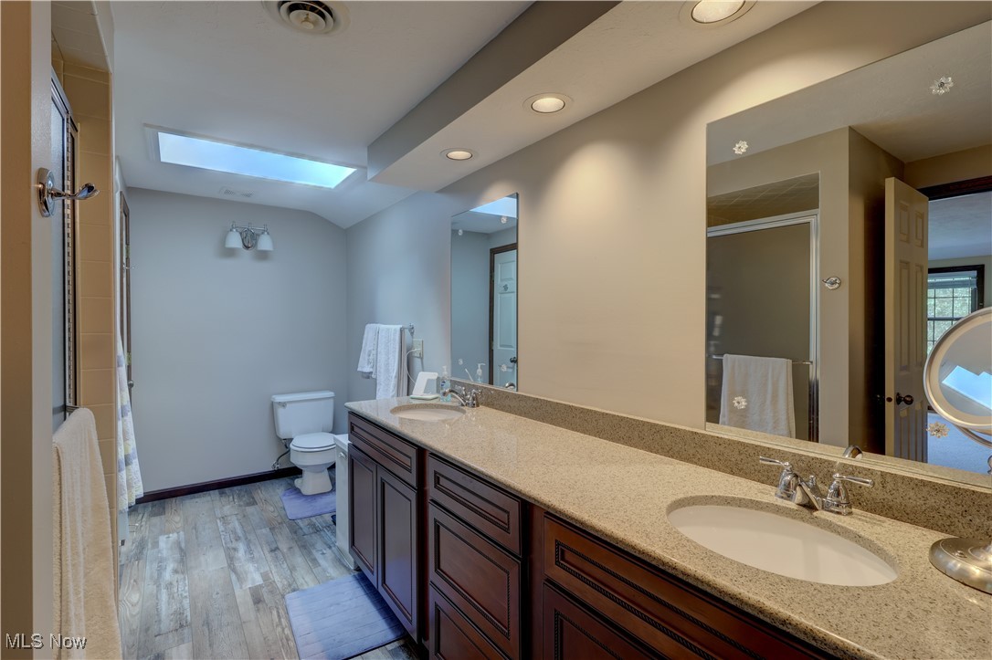 Strongsville, Ohio 44149, United States, 4 Bedrooms Bedrooms, ,4 BathroomsBathrooms,Residential,Active,218333